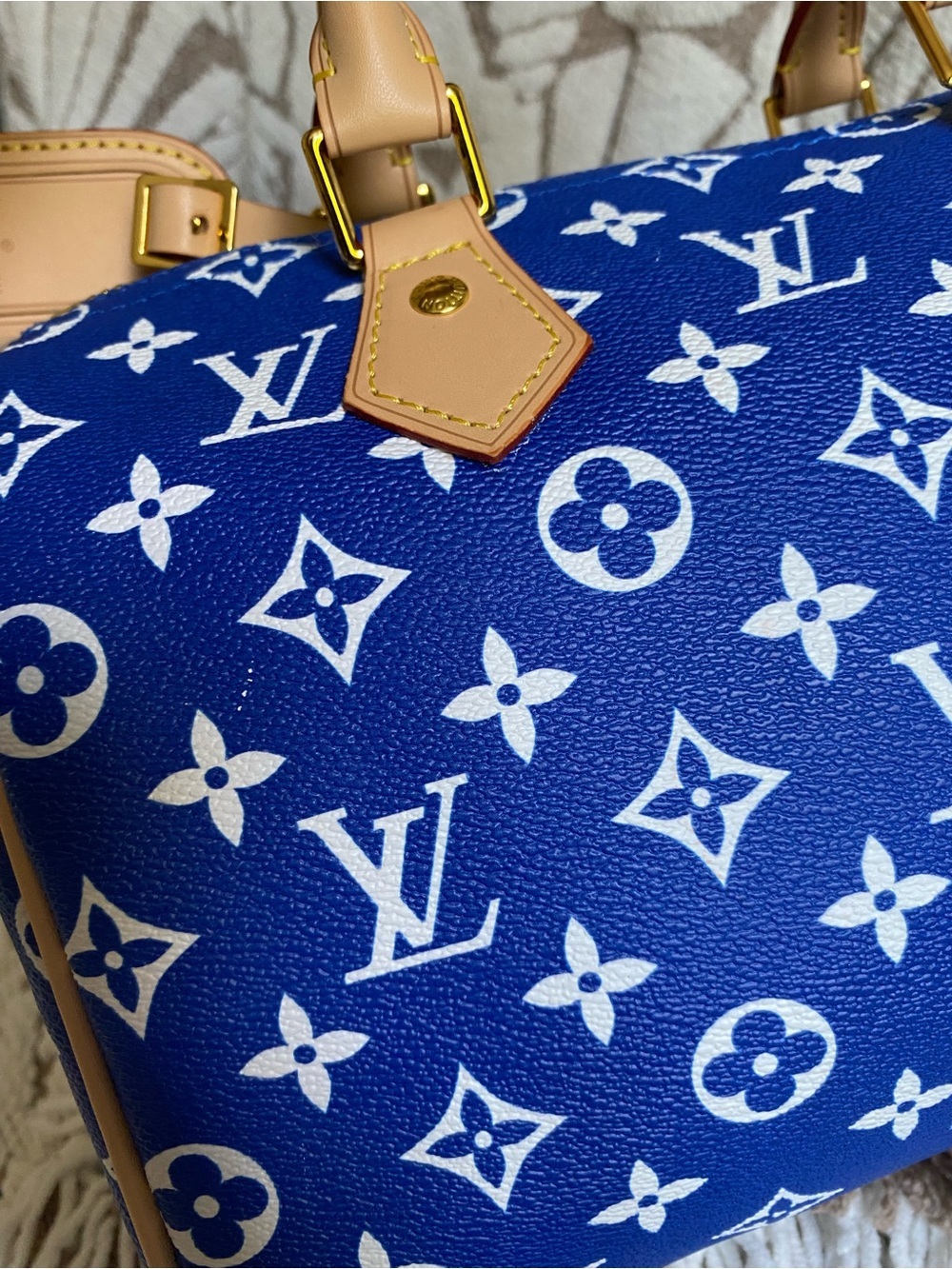 SHOULDER BAG - Picture 8 of 16